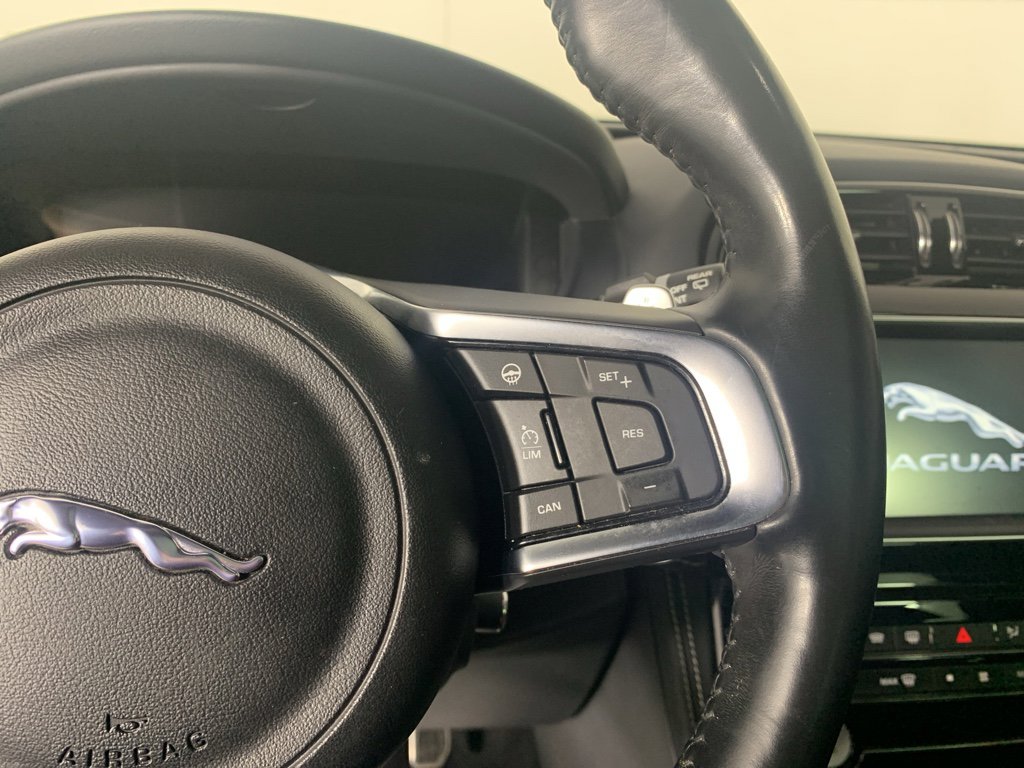 Used 2017 Jaguar F-PACE S AWD/4WD image 21