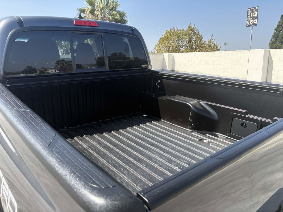 Used 2014 Toyota Tacoma PreRunner image 13