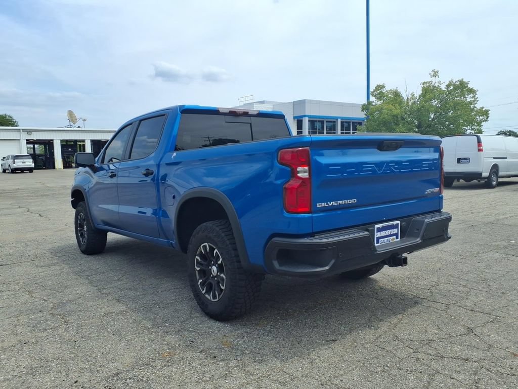 Used 2023 Chevrolet Silverado 1500 ZR2 w/ Technology Package AWD/4WD image 5