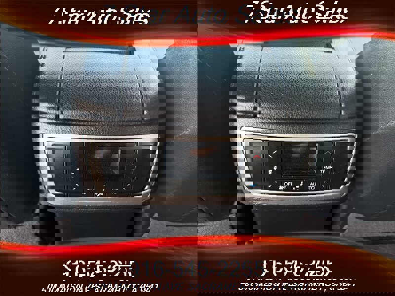 Used 2017 Toyota Highlander XLE image 16