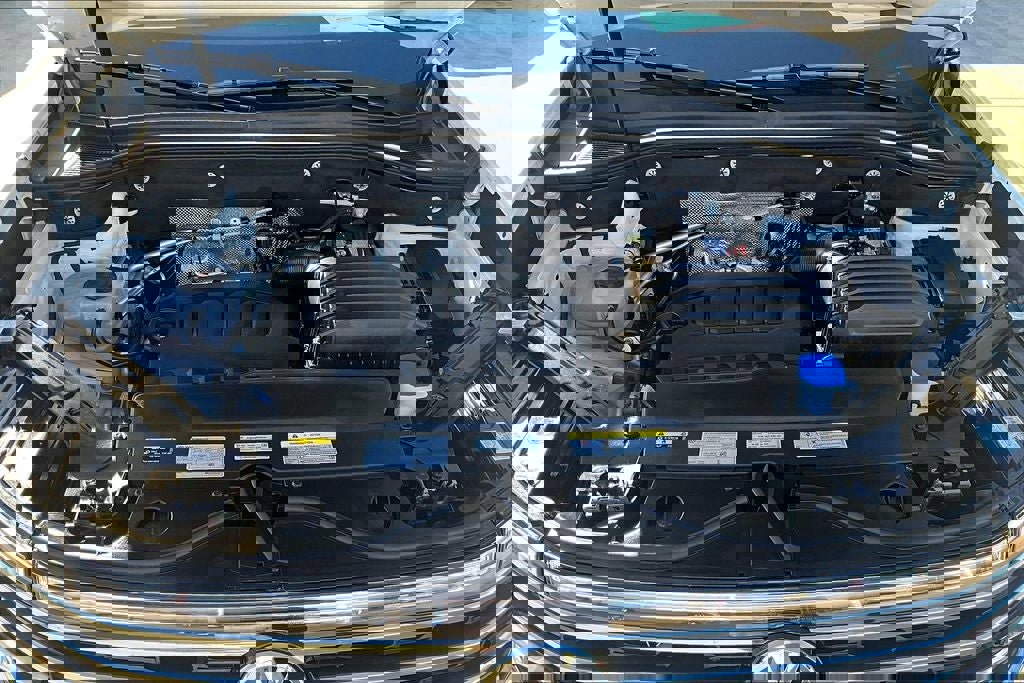 Certified 2026 Volkswagen Atlas SE w/ Black Wheel Package image 9