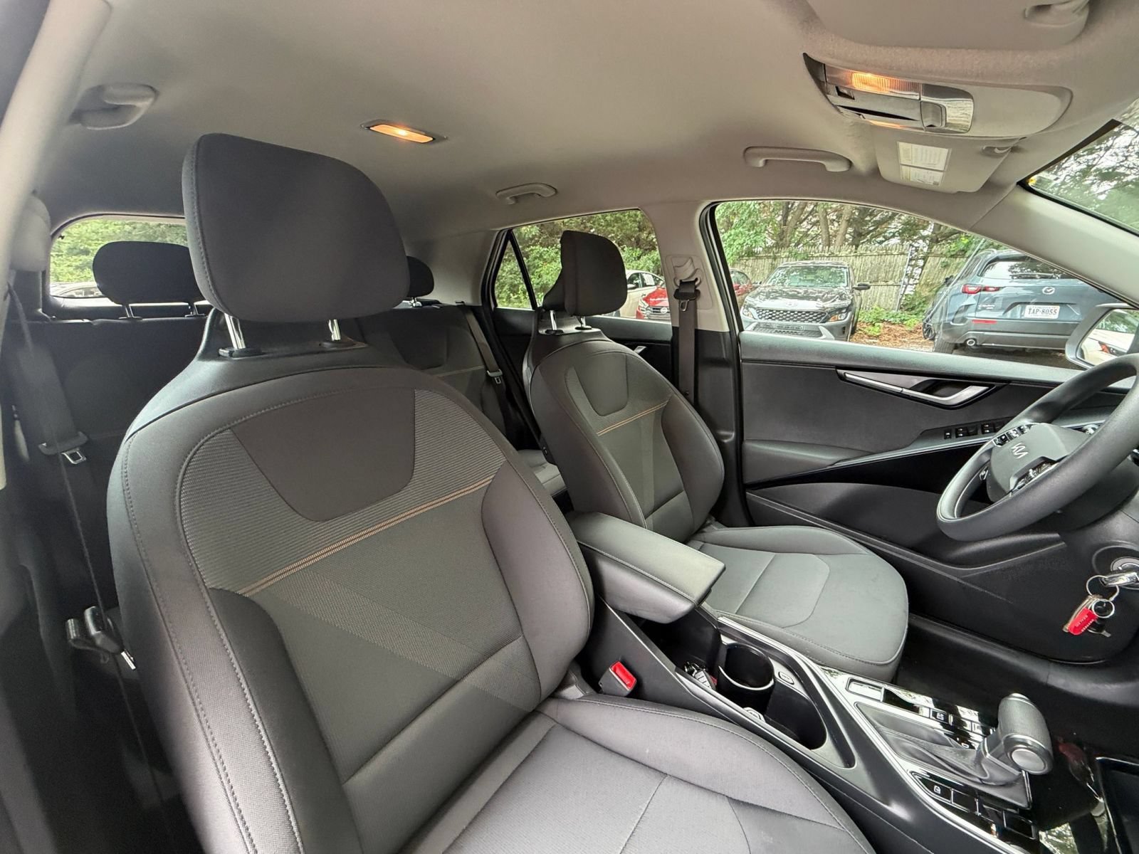 Used 2026 Kia Niro LX FWD image 34