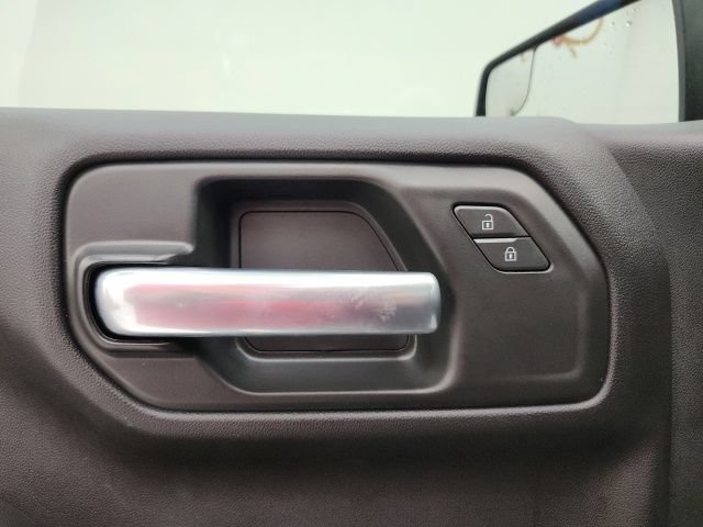 Used 2026 Chevrolet Silverado 1500 Custom RWD image 39