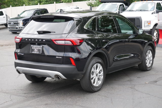 Used 2023 Ford Escape Active AWD/4WD image 11