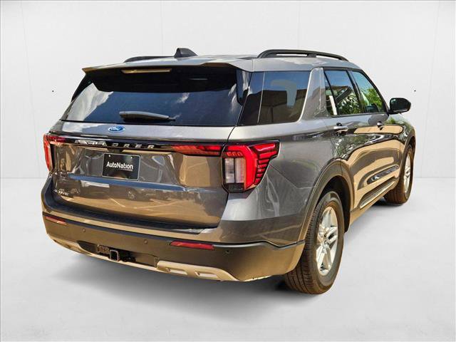 New 2025 Ford Explorer Active w/ Active Comfort Package image 2