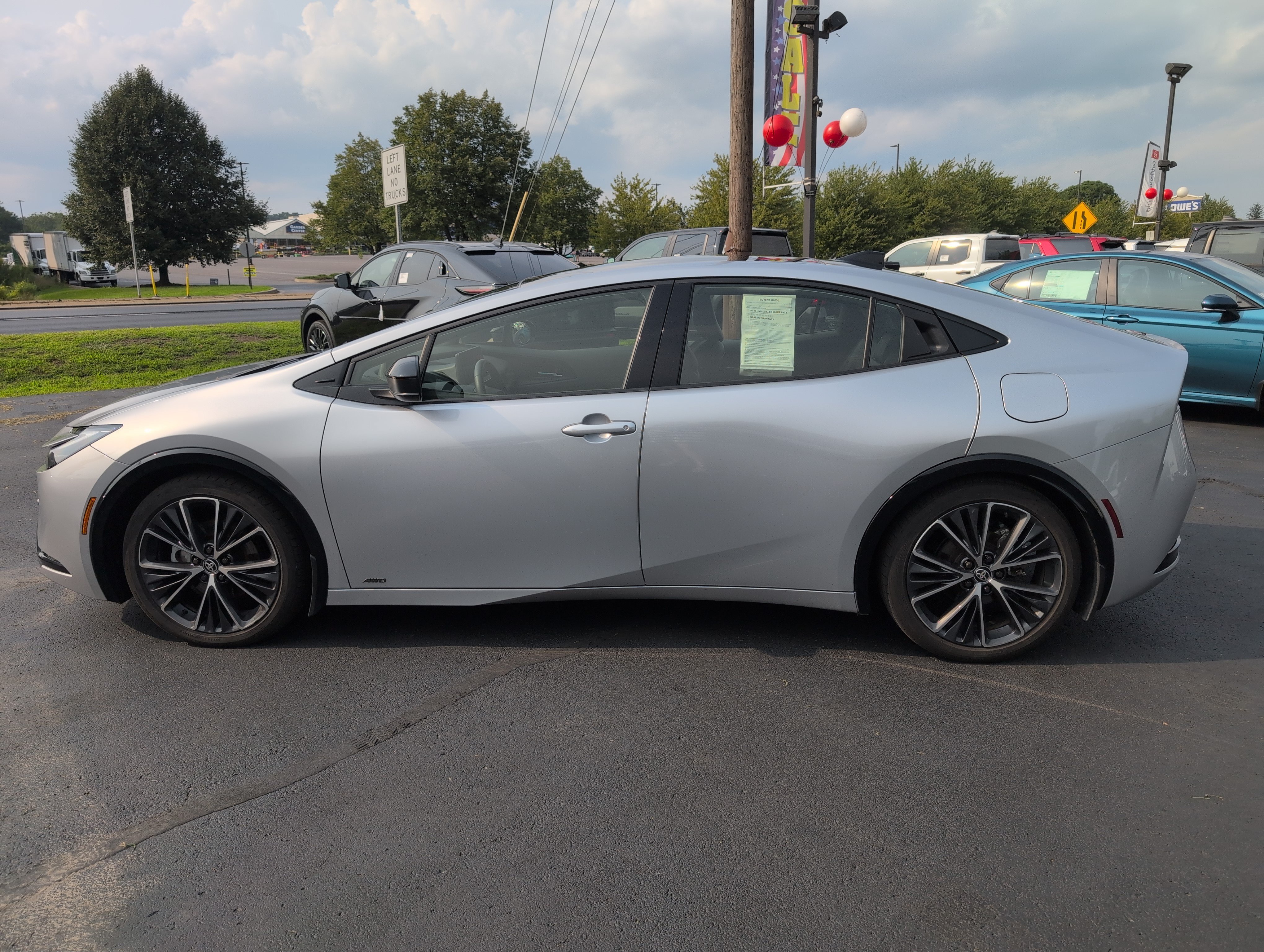 Certified 2024 Toyota Prius XLE AWD/4WD image 7