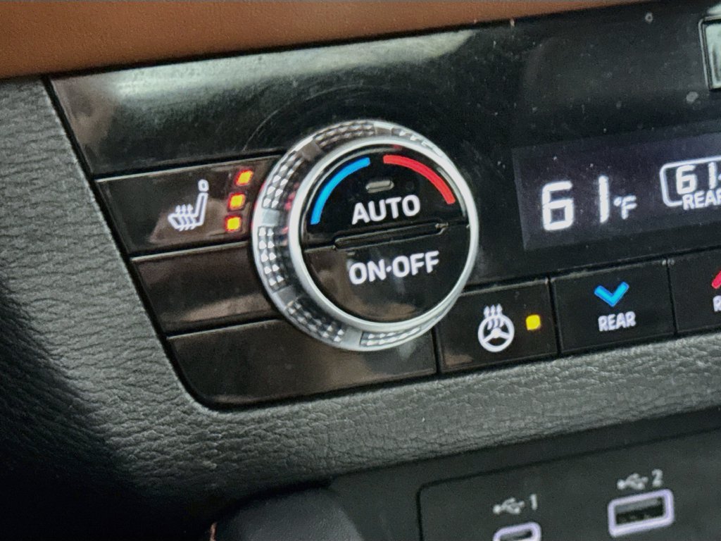 Used 2023 Mitsubishi Outlander SEL FWD image 23