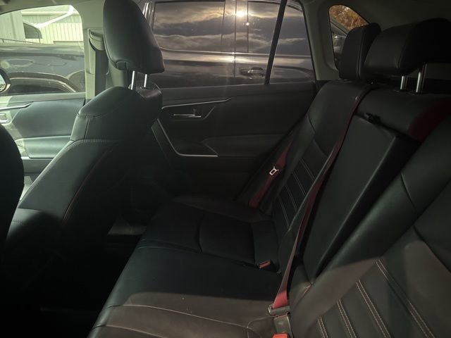 Used 2020 Toyota RAV4 XLE Premium FWD image 14