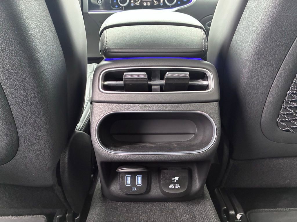 Used 2025 Genesis GV70 3.5T Sport w/ Sport Advanced Package AWD/4WD image 18