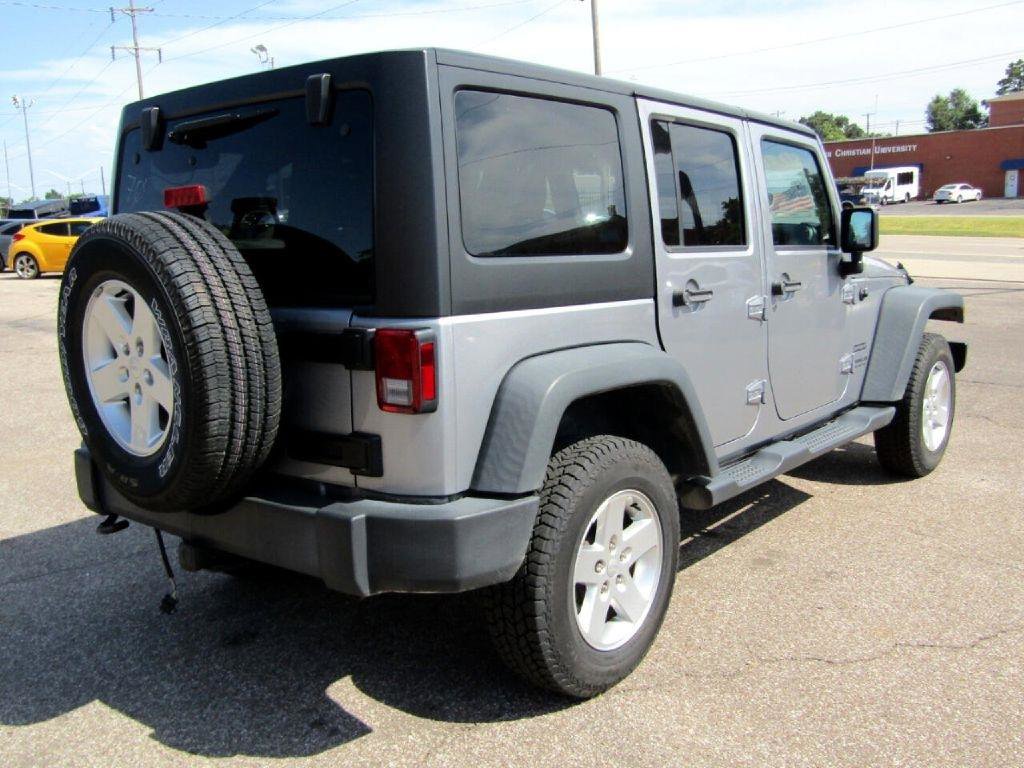 Used 2017 Jeep Wrangler Unlimited Sport w/ Quick Order Package 24S image 4