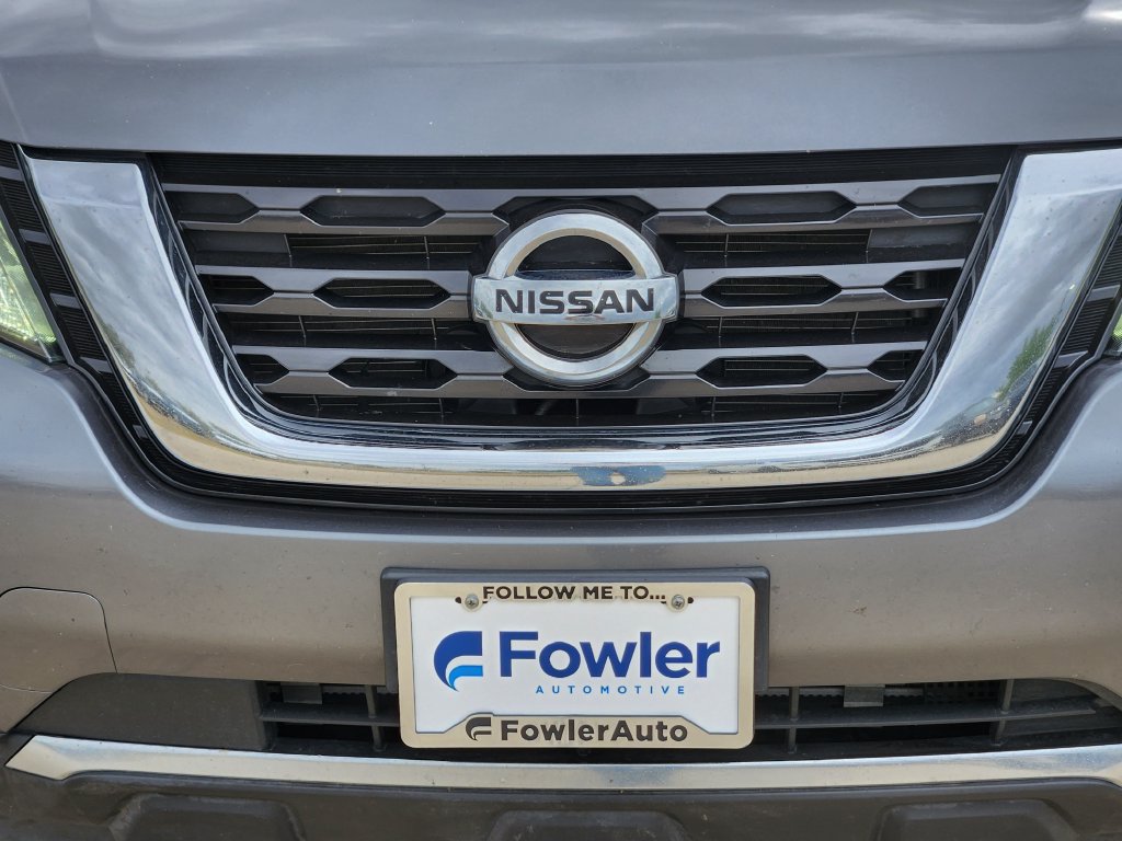 Used 2017 Nissan Pathfinder SV w/ Trailer Tow Package AWD/4WD image 12