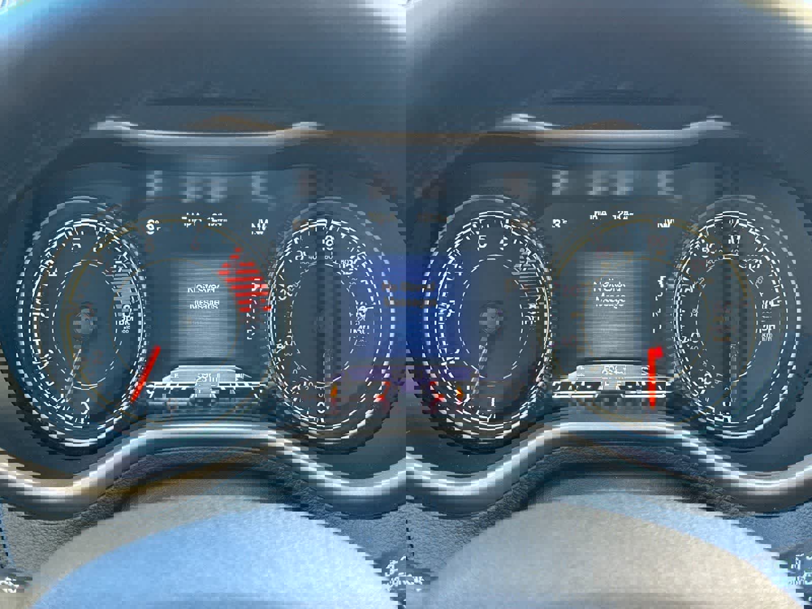 Used 2016 Jeep Cherokee Limited w/ Luxury Group image 25