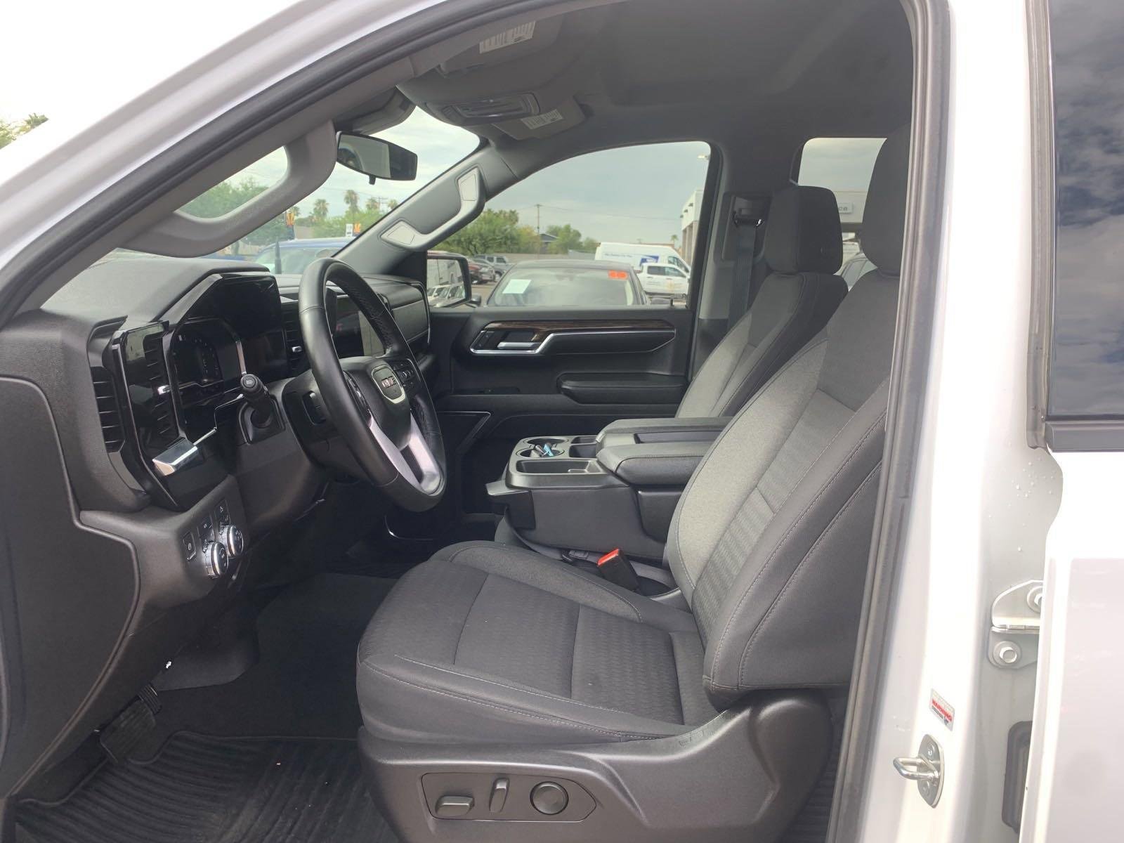 Used 2023 GMC Sierra 1500 Elevation image 17