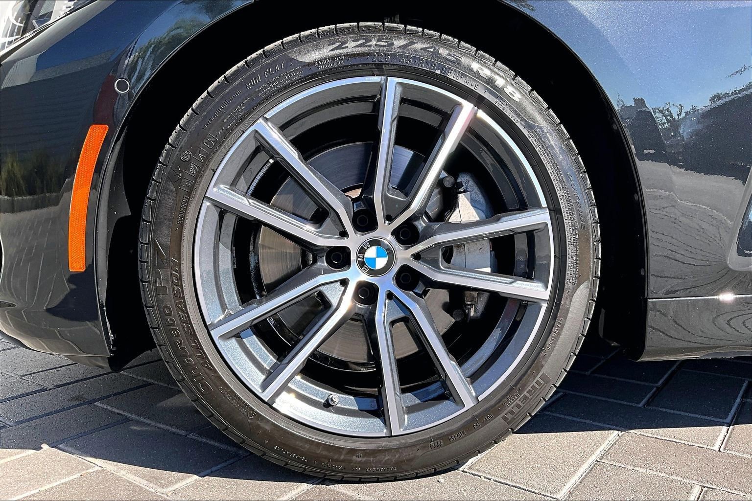 Used 2025 BMW 430i Convertible image 9