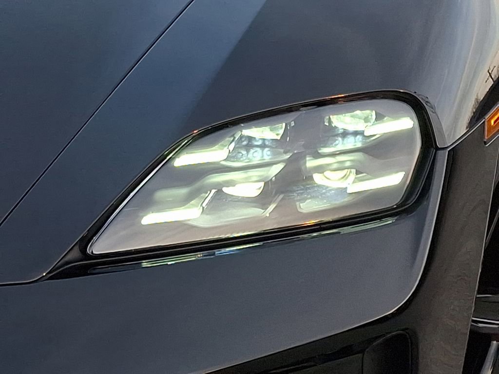 Certified 2025 Porsche Taycan image 7