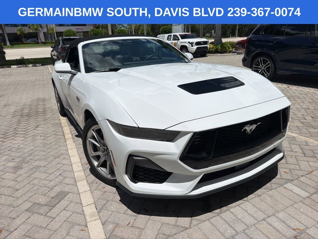 Used 2025 Ford Mustang GT Premium RWD image 16