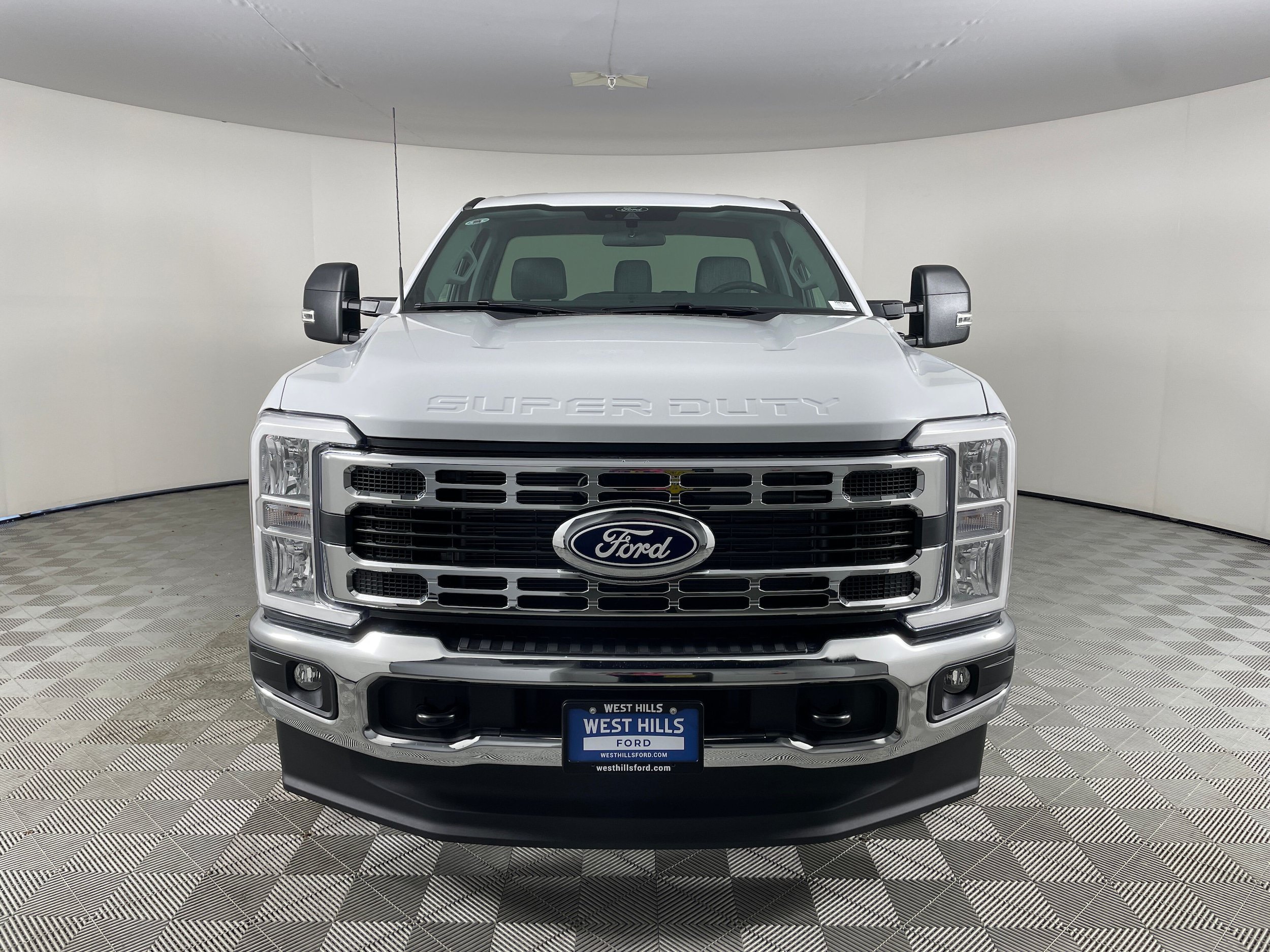 New 2027 Ford F250 XLT w/ FX4 Off-Road Package AWD/4WD image 22