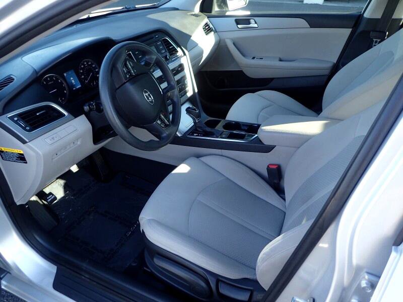 Used 2015 Hyundai Sonata SE FWD image 9