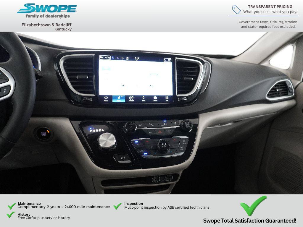 Used 2024 Chrysler Pacifica Touring-L FWD image 19