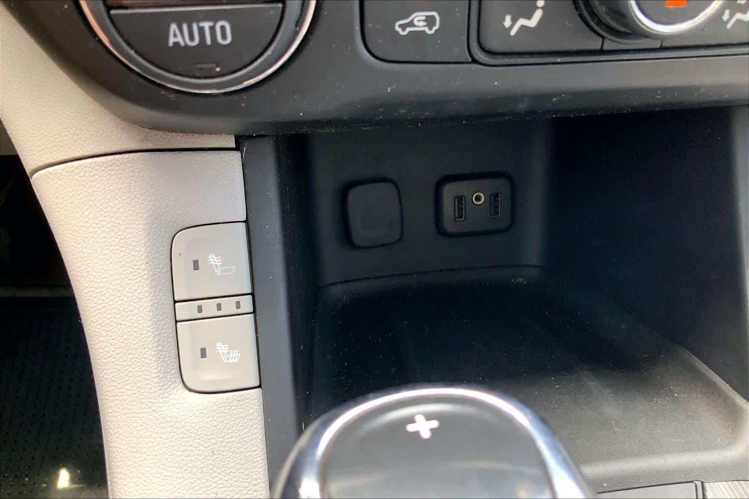 Used 2018 GMC Acadia SLT FWD image 28