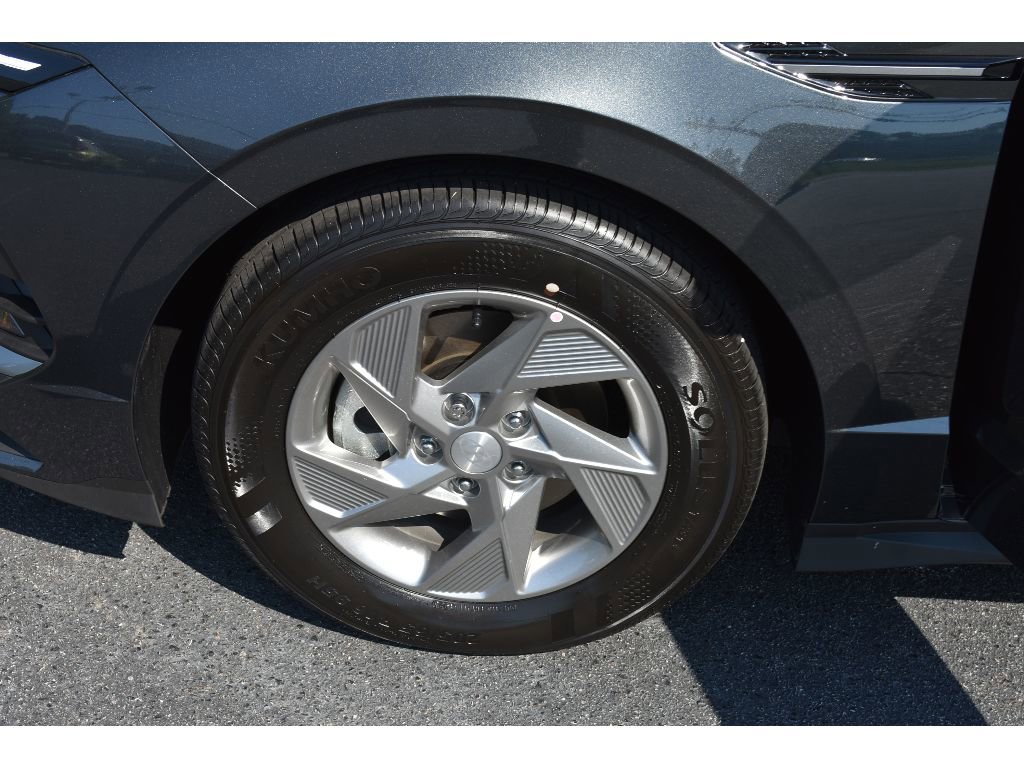 New 2025 Hyundai Sonata SE image 8