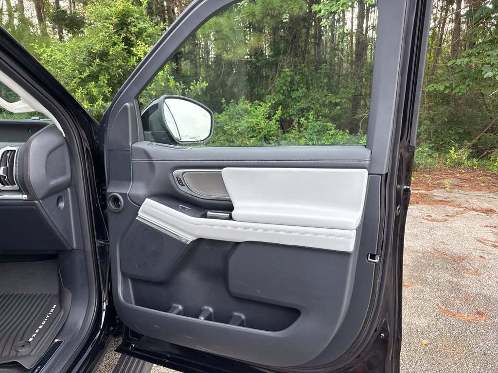 New 2027 Ford Expedition Max Platinum RWD image 56