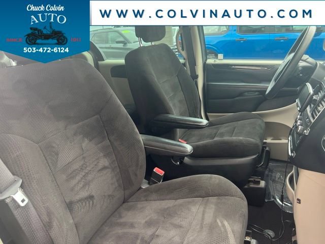 Used 2012 Dodge Grand Caravan American Value Package FWD image 21