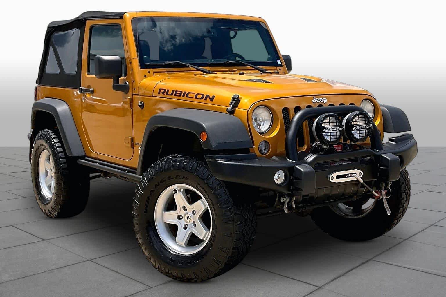 Used 2014 Jeep Wrangler Rubicon AWD/4WD image 2