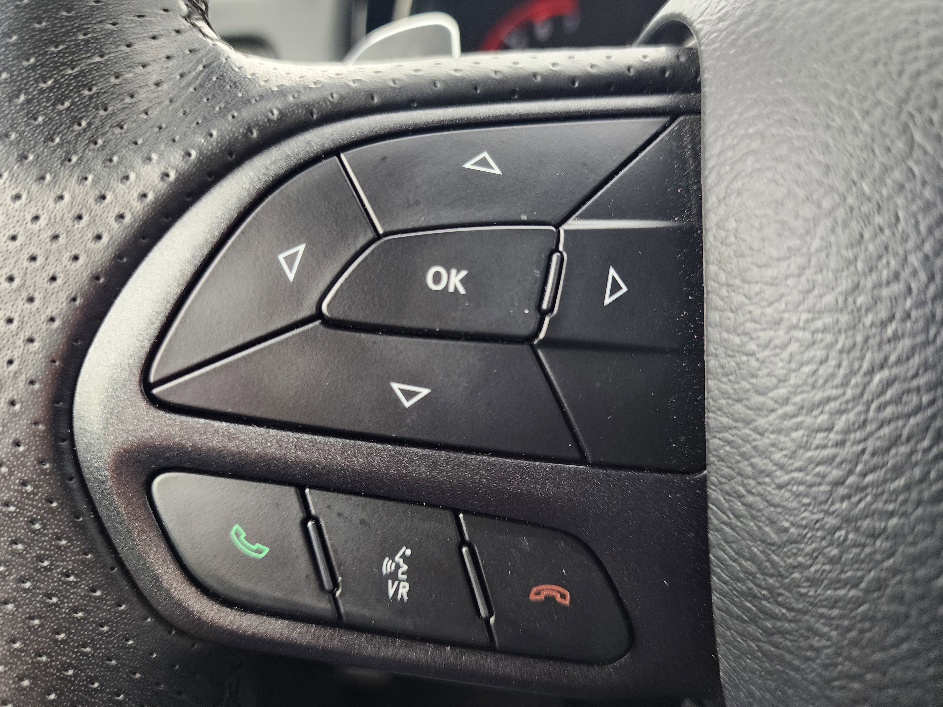 Used 2025 Dodge Durango R/T w/ Blacktop Package image 19