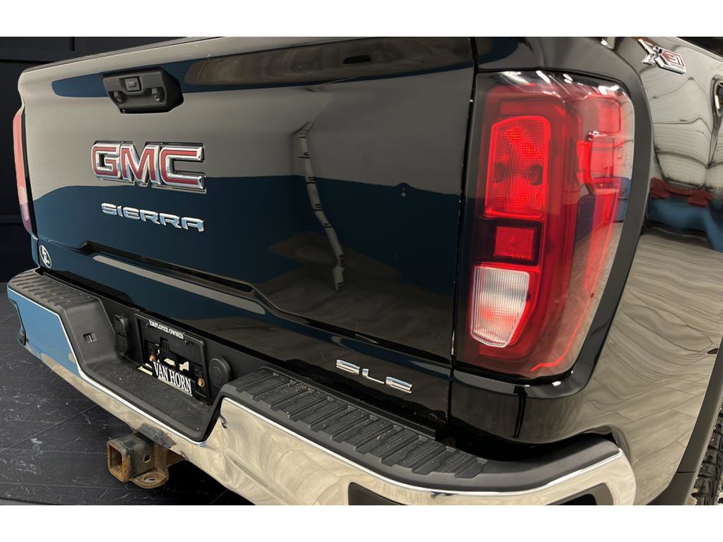 Used 2021 GMC Sierra 2500 SLE w/ X31 Off-Road Package image 9