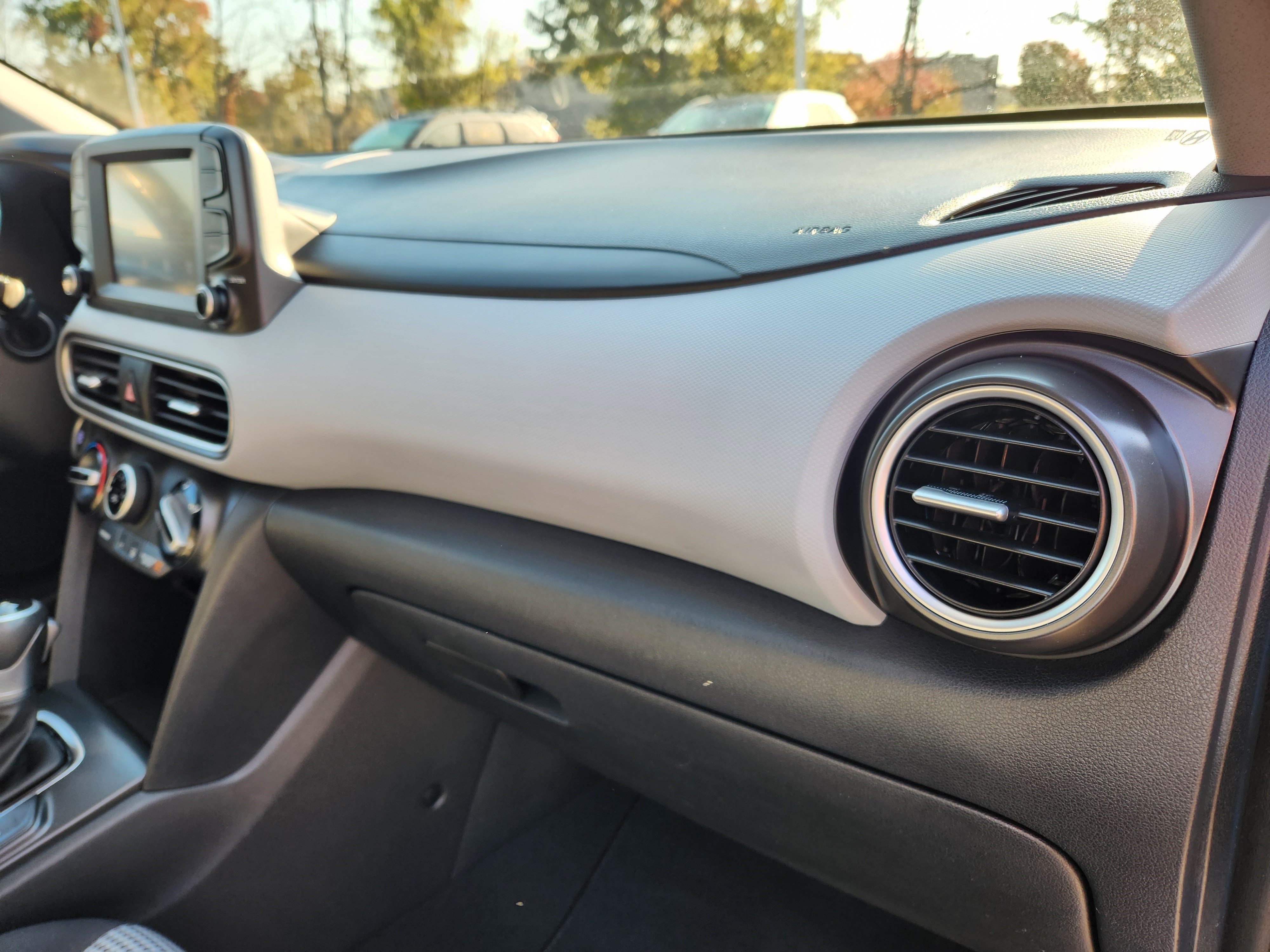 Used 2019 Hyundai Kona SEL FWD image 17