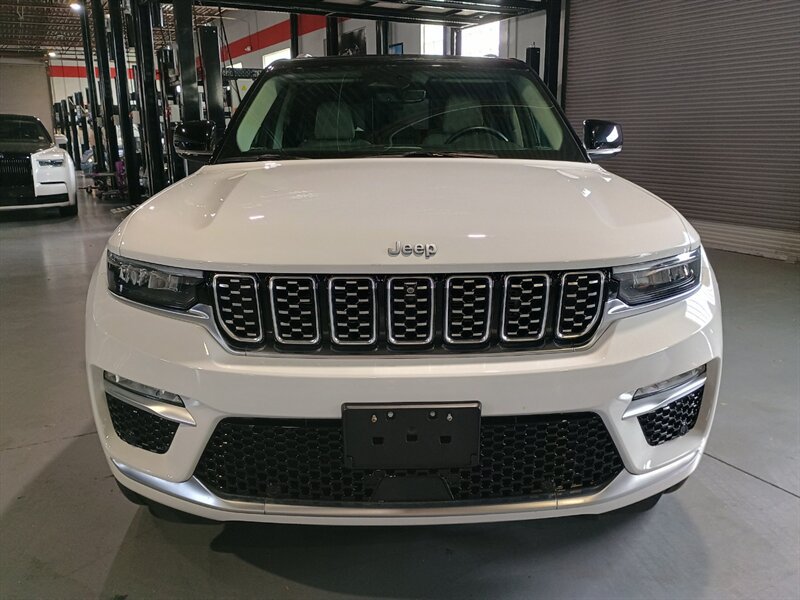 Used 2022 Jeep Grand Cherokee Summit 4xe AWD/4WD image 8