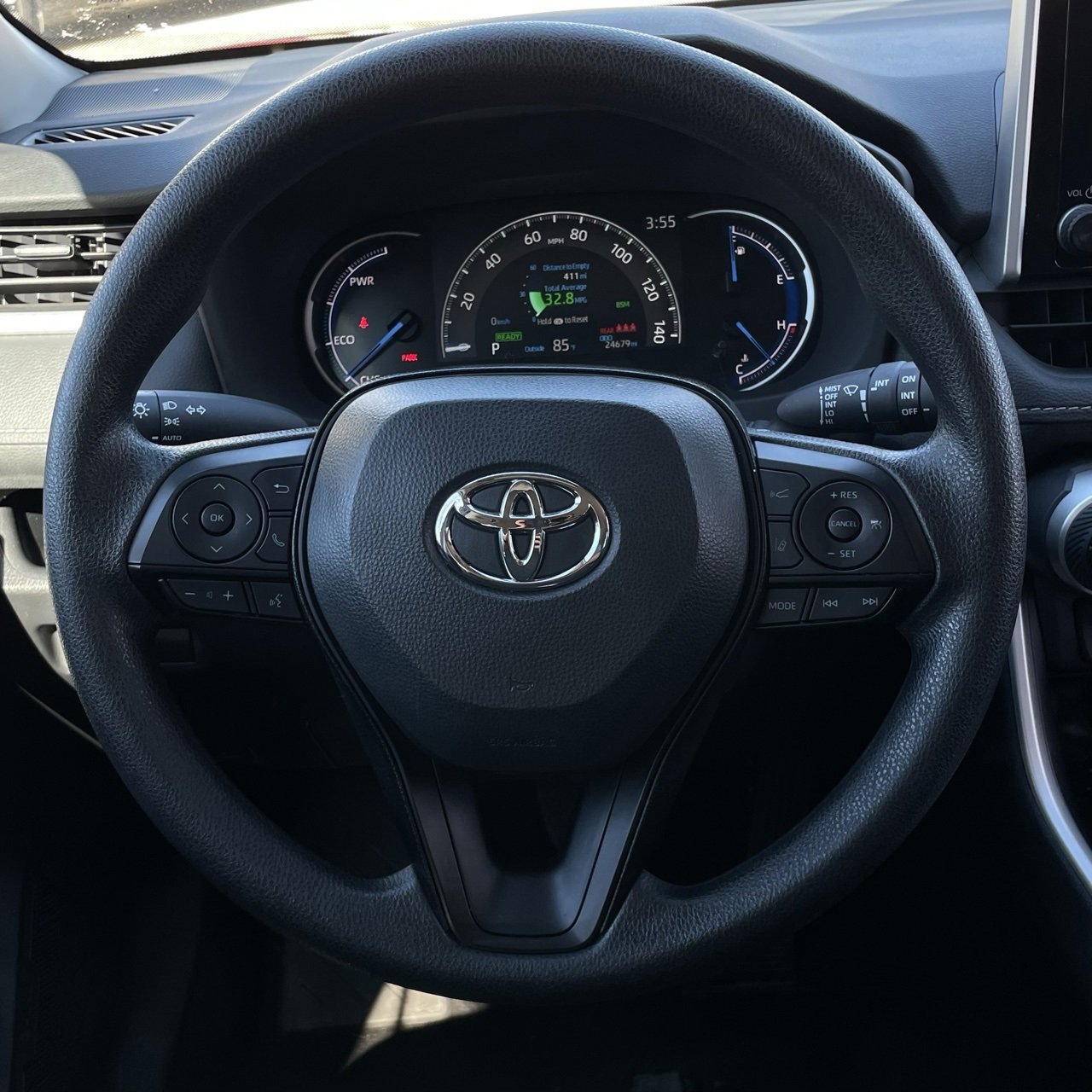 Used 2025 Toyota RAV4 XLE image 13