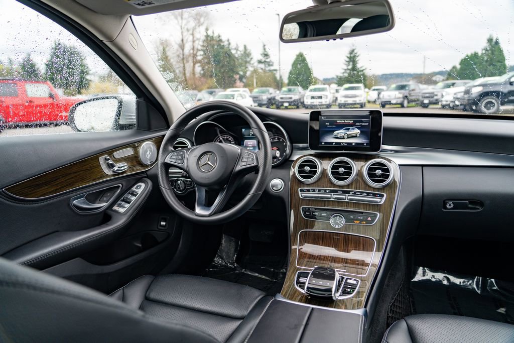 Used 2015 Mercedes-Benz C 300 4MATIC Sedan image 25