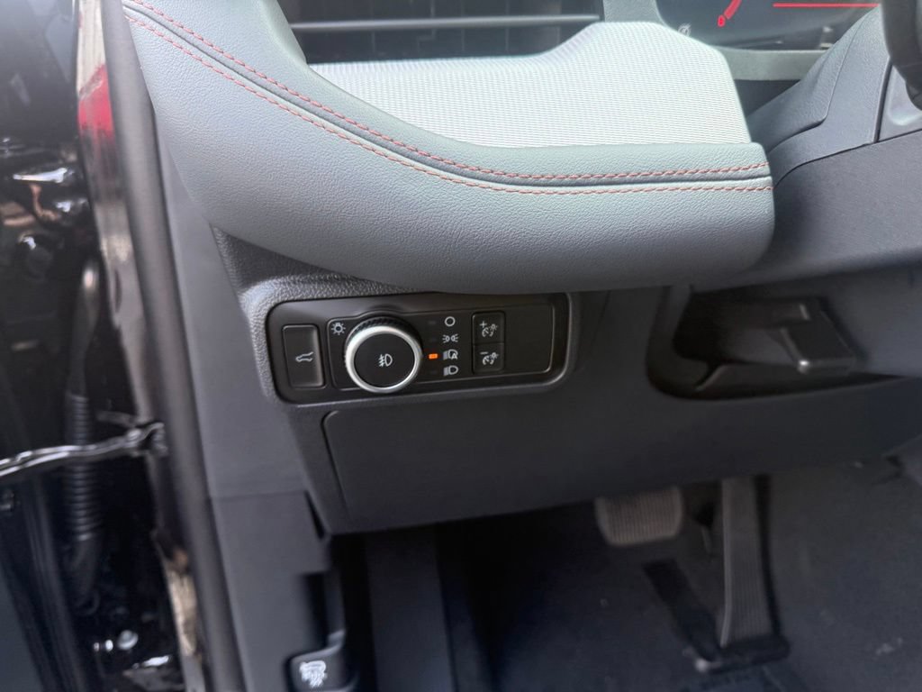 New 2026 Ford Explorer Active w/ Active Comfort Package AWD/4WD image 16