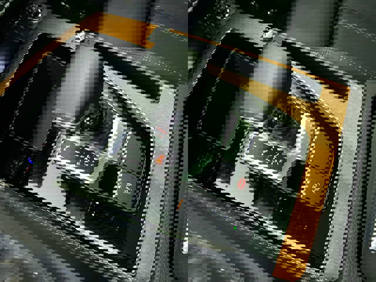 Used 2021 Audi Q5 Prestige w/ Prestige Package image 17