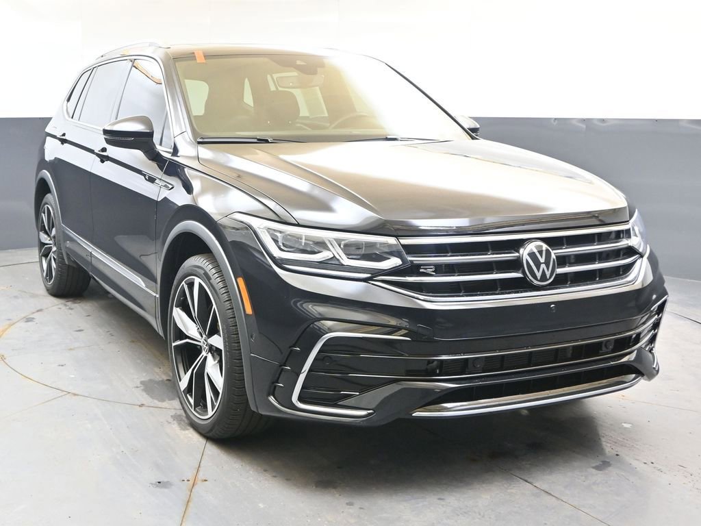 Used 2023 Volkswagen Tiguan SEL R-Line image 8