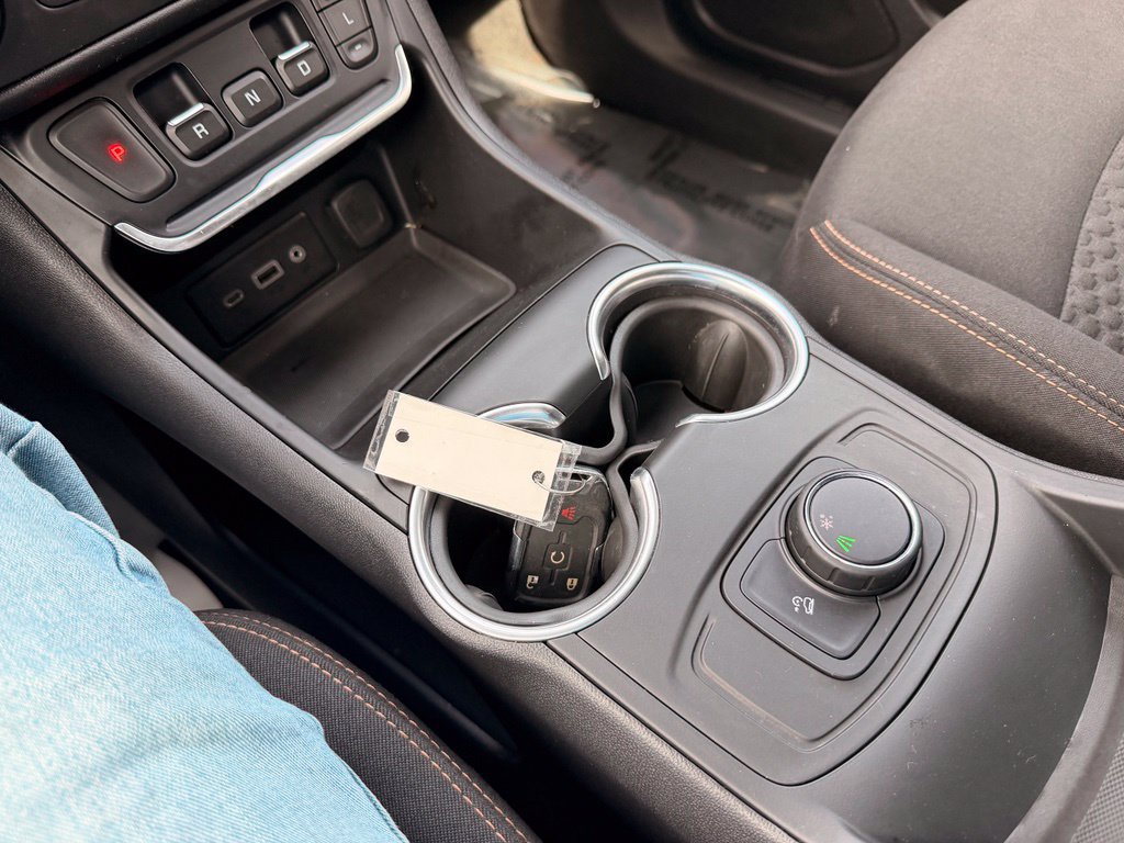 Used 2019 GMC Terrain SLE FWD image 24