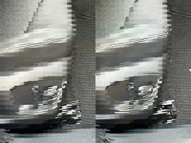 Used 2022 Toyota Camry XSE image 31