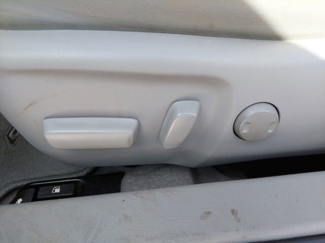 Used 2017 Toyota Camry XLE w/ Moonroof Package image 22