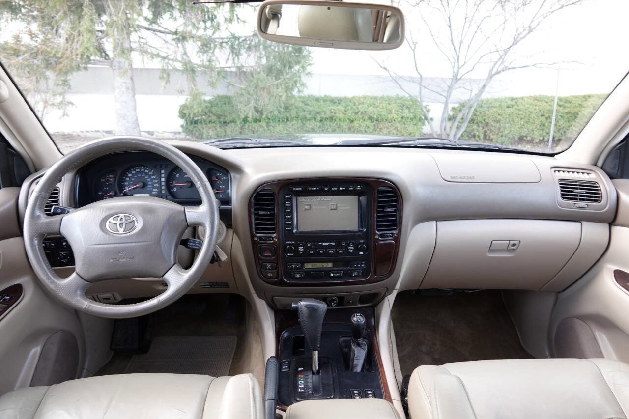 Used 2002 Toyota Land Cruiser AWD/4WD image 88