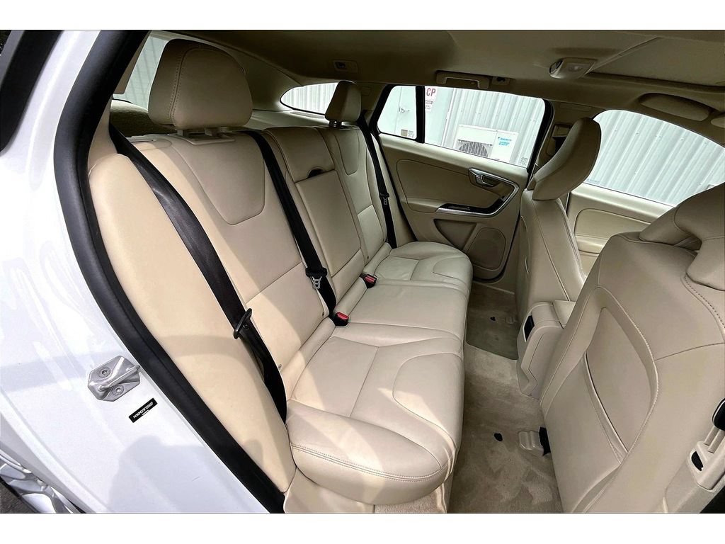 Used 2015 Volvo V60 T5 Premier FWD image 27