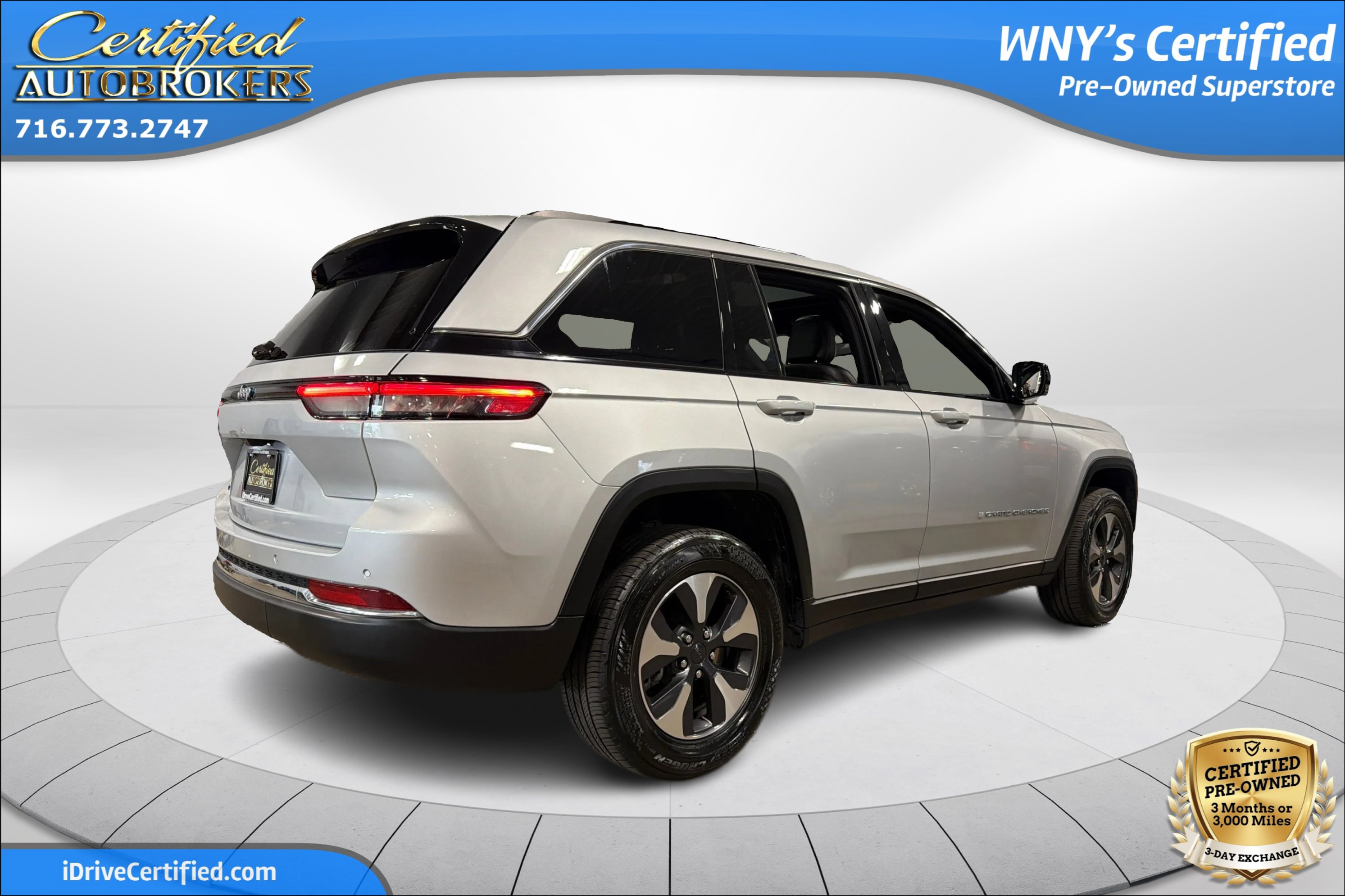 Used 2024 Jeep Grand Cherokee Limited 4xe AWD/4WD image 7