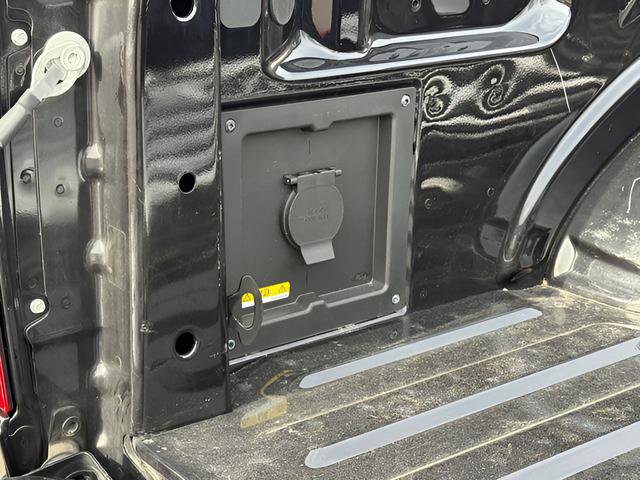 Used 2023 Ford F150 4x4 SuperCrew image 22