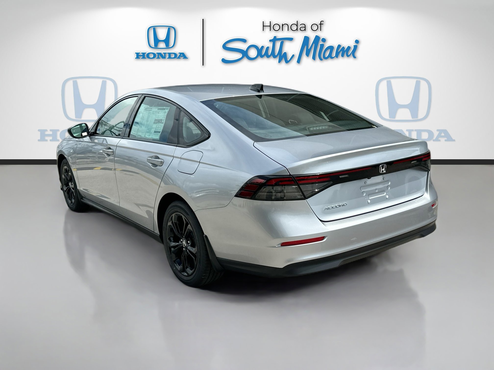 New 2025 Honda Accord SE image 4