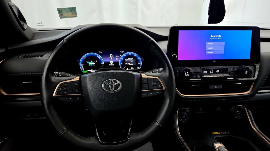 Certified 2025 Toyota Grand Highlander AWD Hybrid image 38