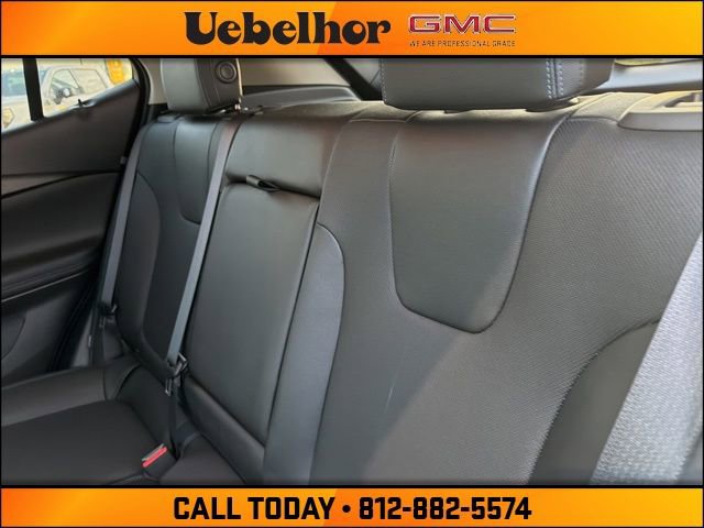 Used 2025 Buick Encore GX Sport Touring w/ Comfort Package image 18