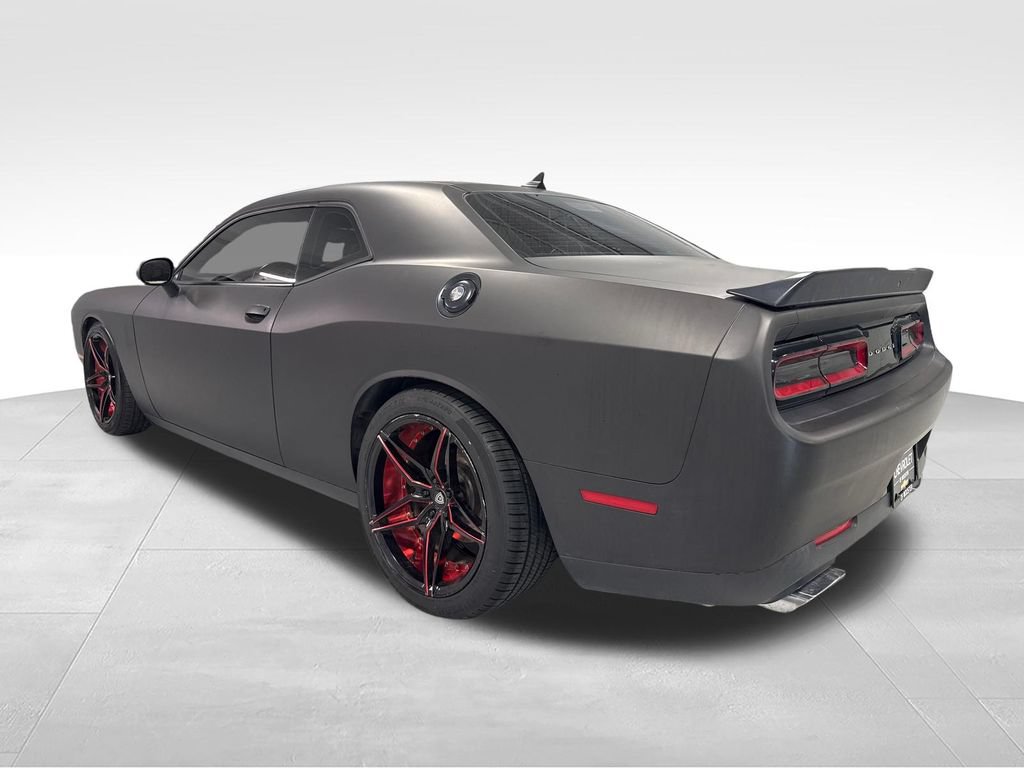 Used 2018 Dodge Challenger R/T w/ Blacktop Package RWD image 43