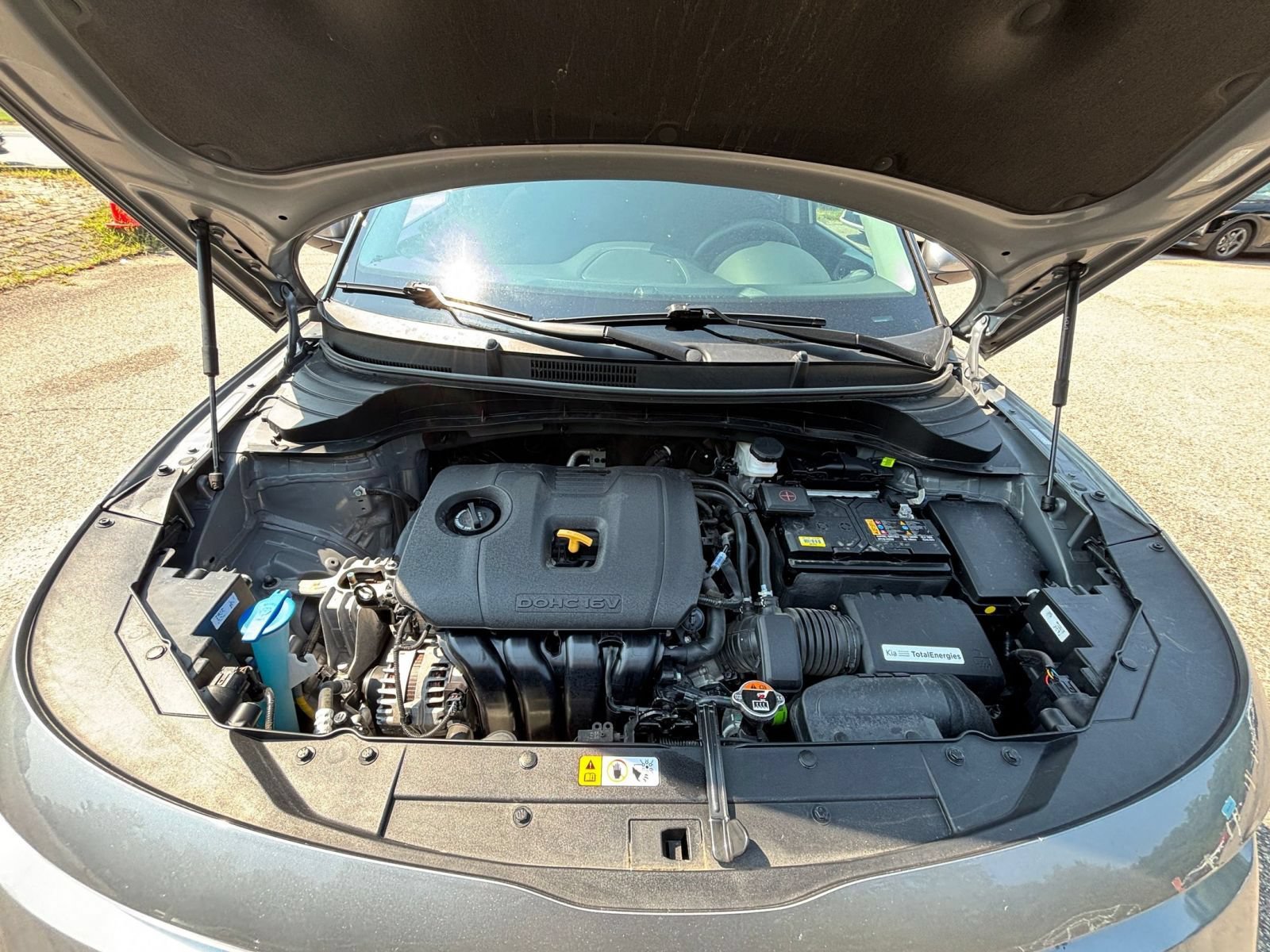 Used 2025 Kia Soul LX w/ LX Technology Package FWD image 29