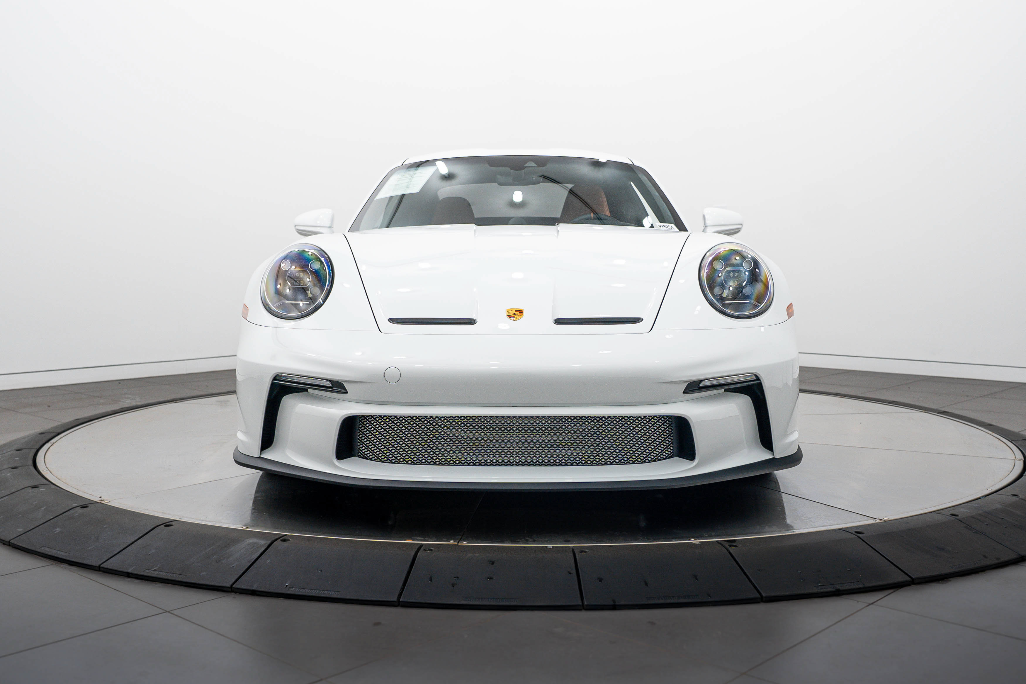Certified 2024 Porsche 911 GT3 RS RWD image 10